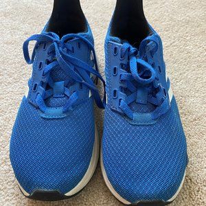 Boys adidas tennis shoe